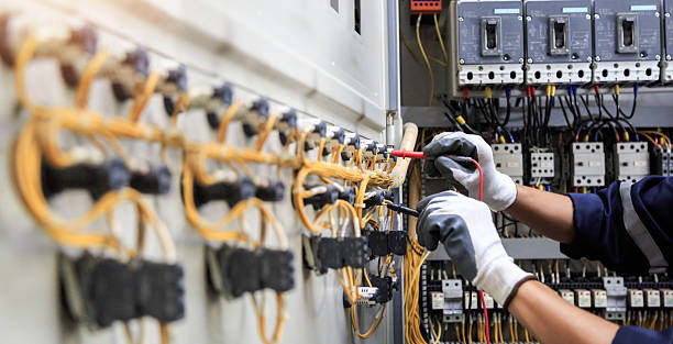Professional Electrician technician working in Pardeeville, WI